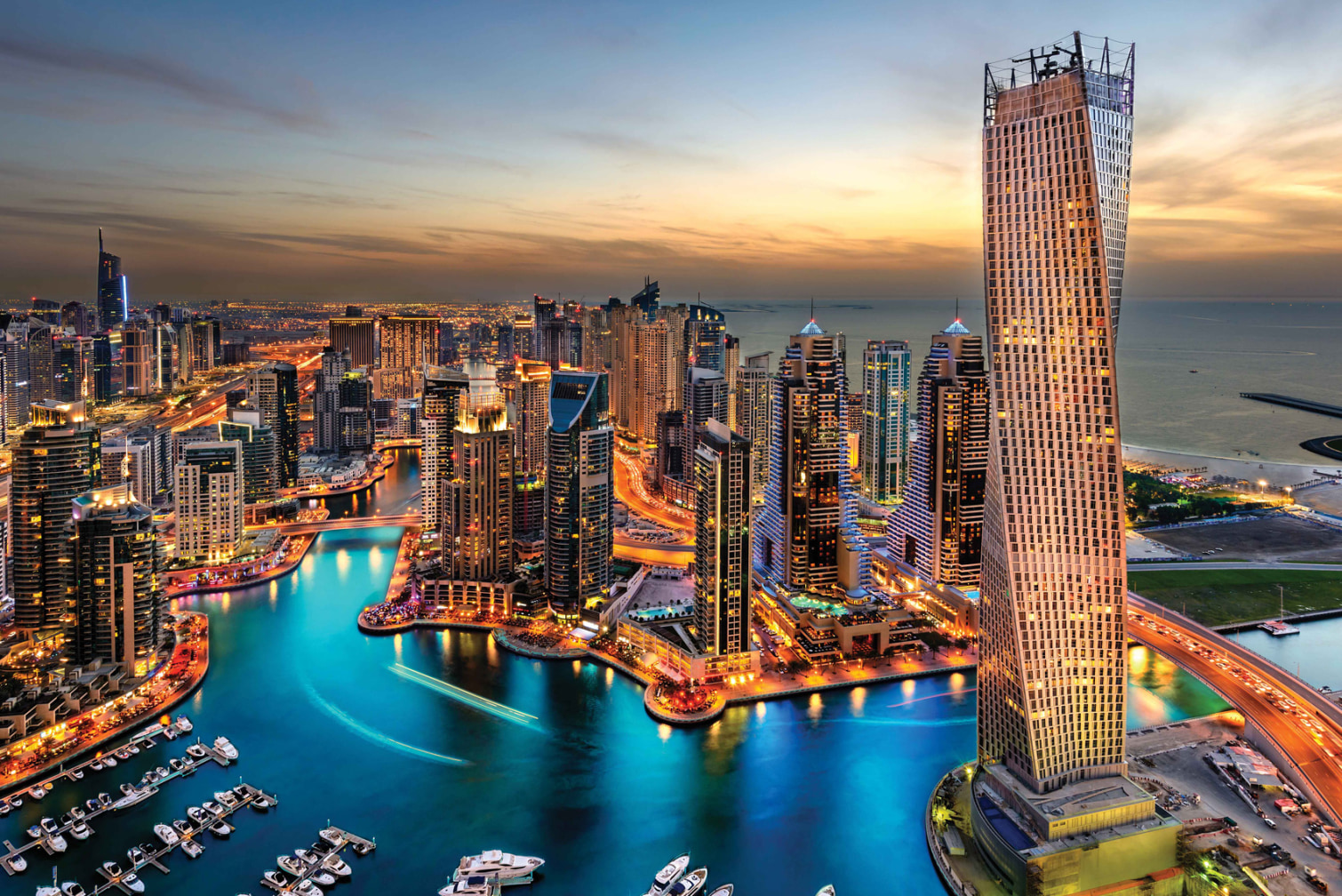 Jessica’s Dubai City Guide - Dubai City Fashion Guide - LVR On the Road - Skyline