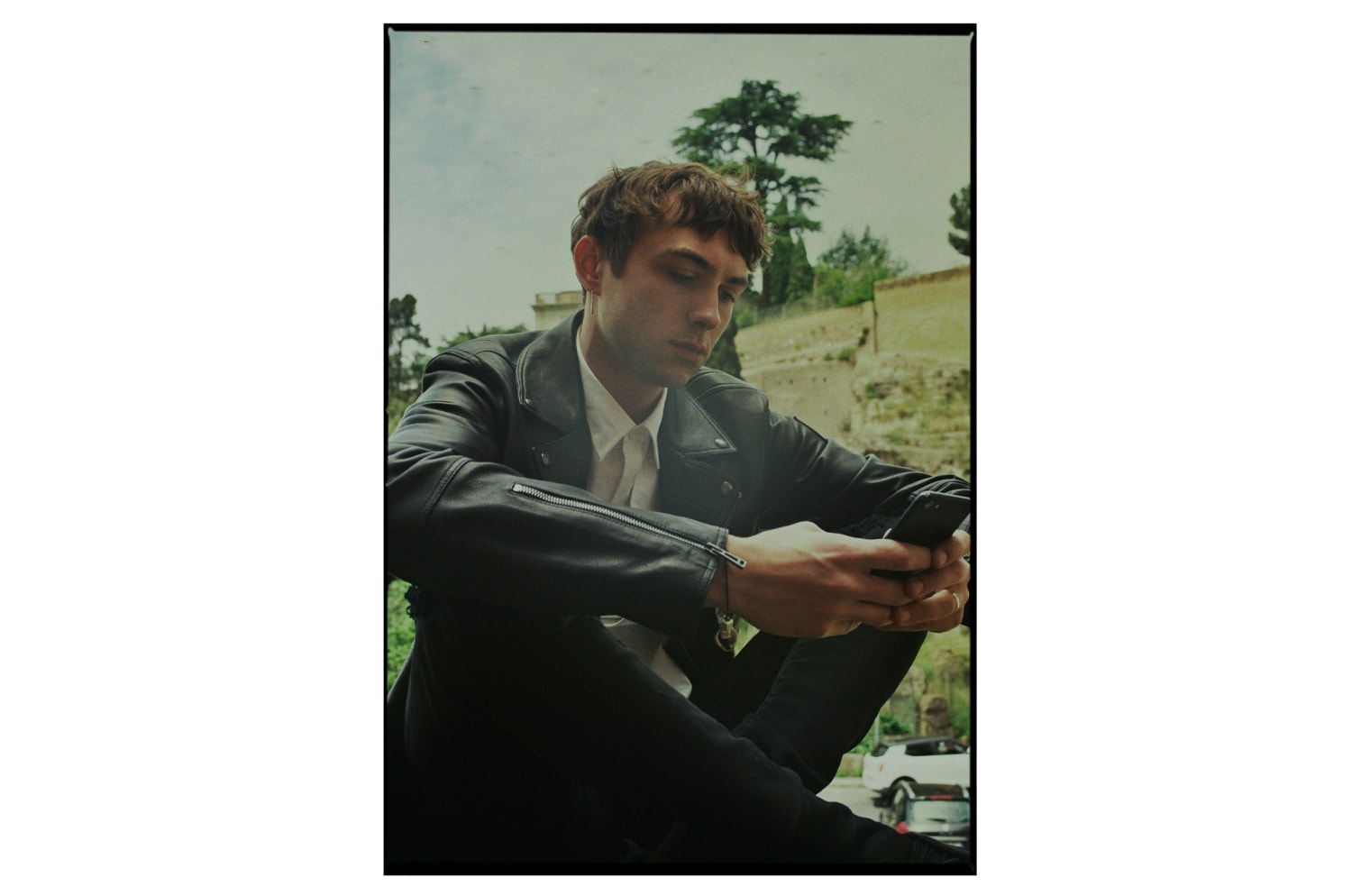 TAURO BOYS X LVR - 12