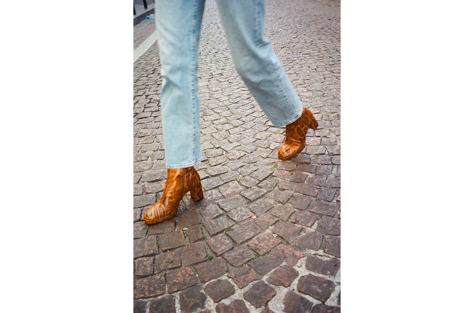 Bottes Miista portées par Alizée Gamberini