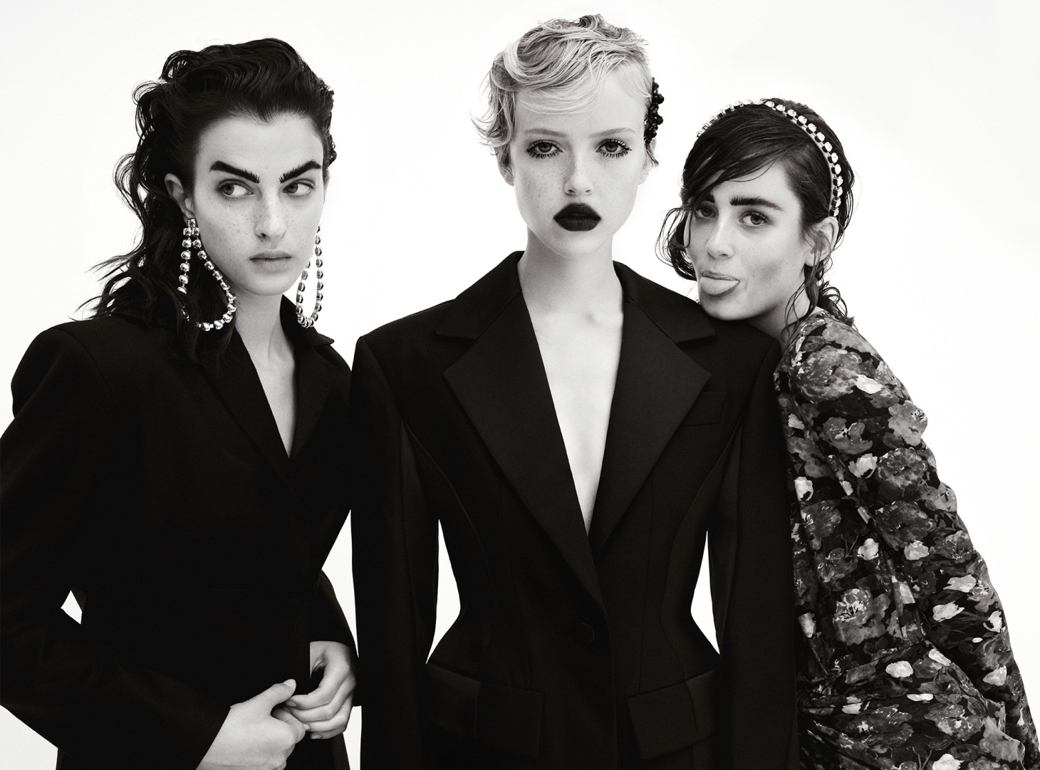 BACKSTAGE GLAMOUR - 4