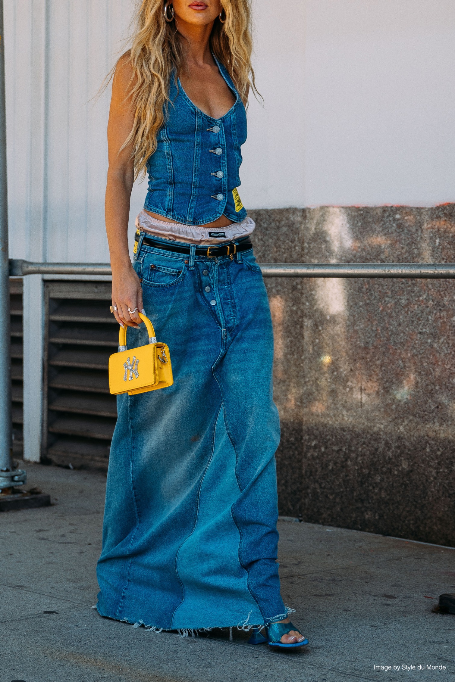 Relaxed Denim - LVR Mag_Relaxed Denim_1