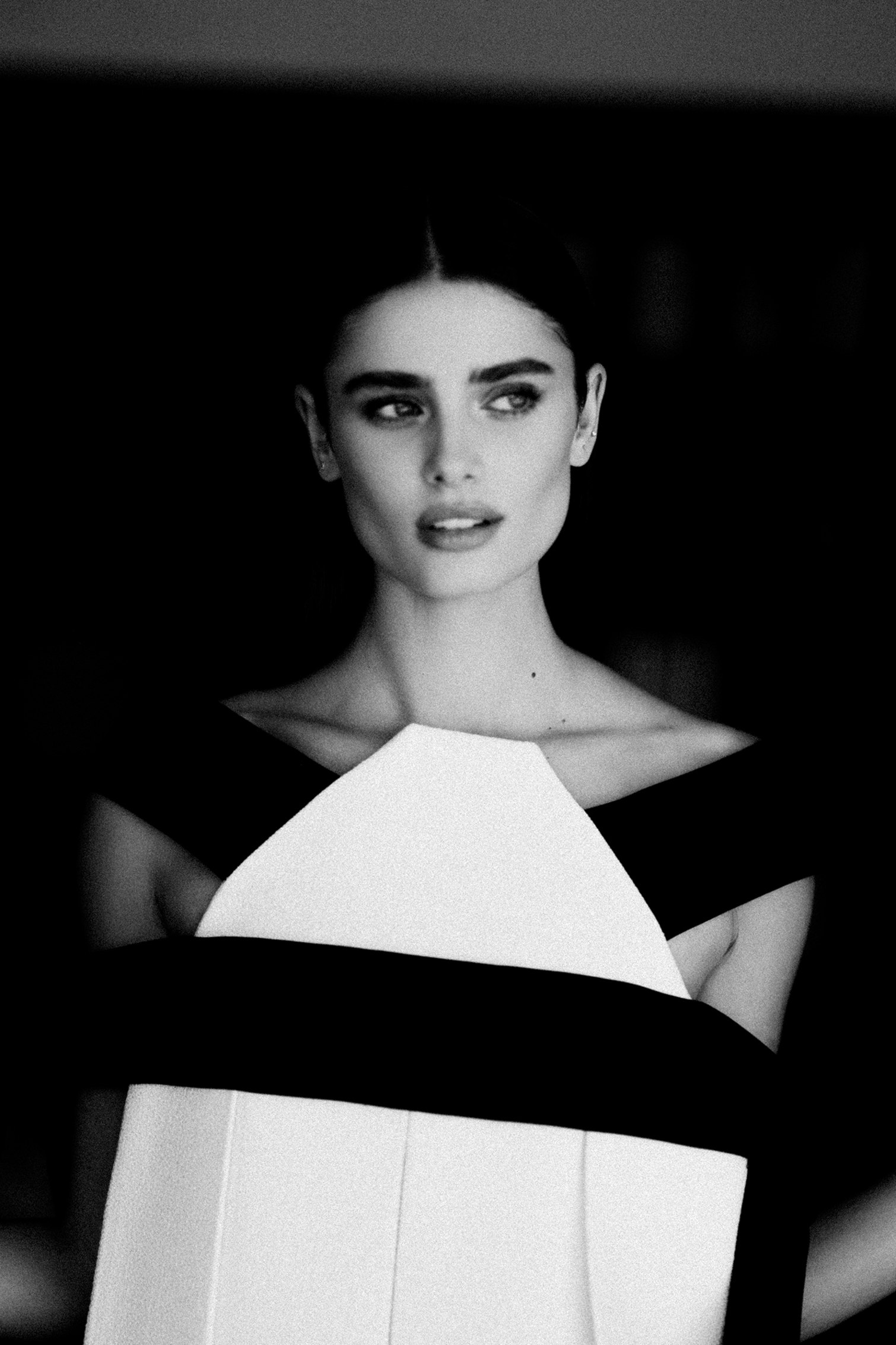 Taylor Hill in LOUIS VUITTON for LVR