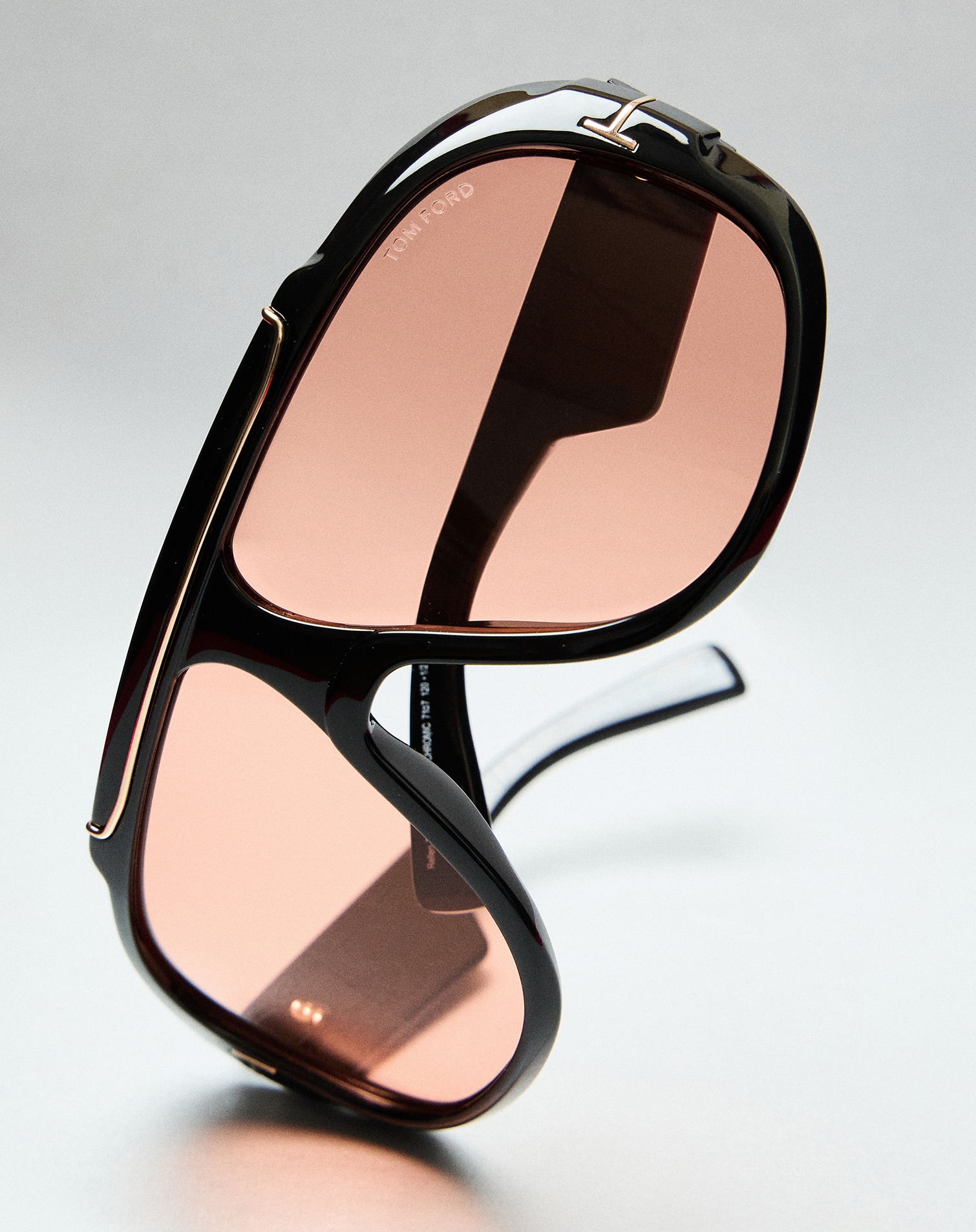 Tom Ford红色镜片黑框飞行员太阳镜